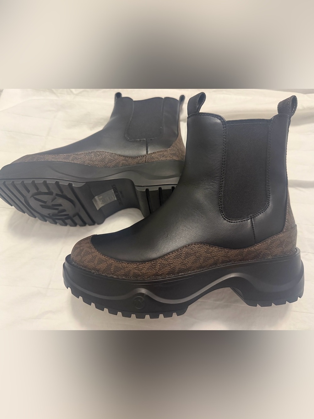 Michael Kors Dupree Signature Chelsea boots - size 7 (like new - retails $225)